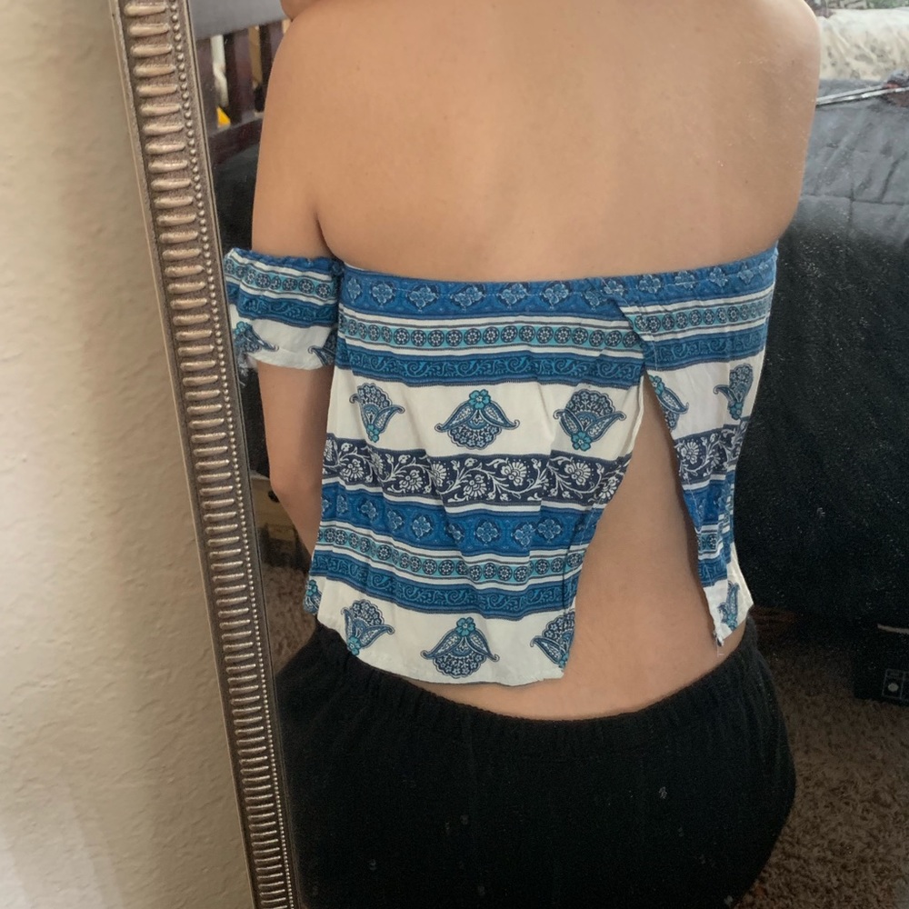 La heart off the shoulder top